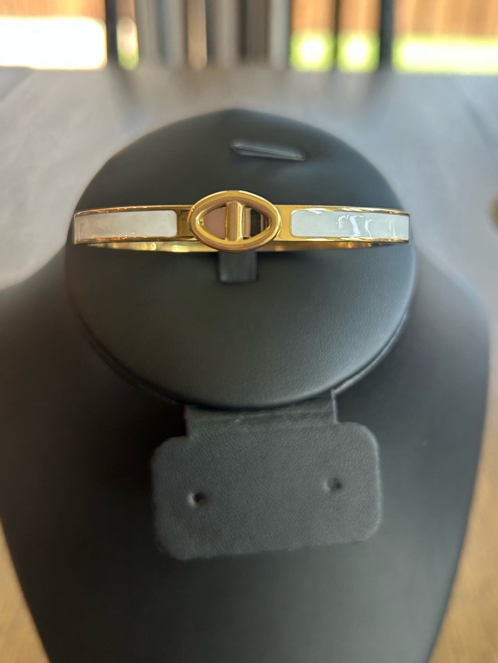 Brand New Gold Tone White Enamel Oval Accent Hinged Bangle Bracelet